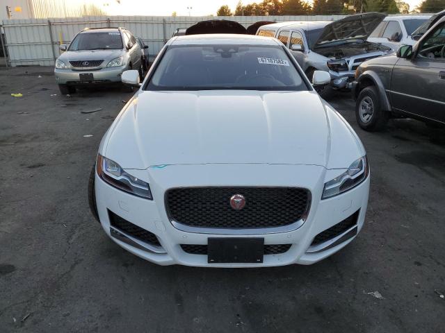 Photo 5 from auction – 2016 JAGUAR XF PRESTIG with VIN SAJBE4BVXGCY10174