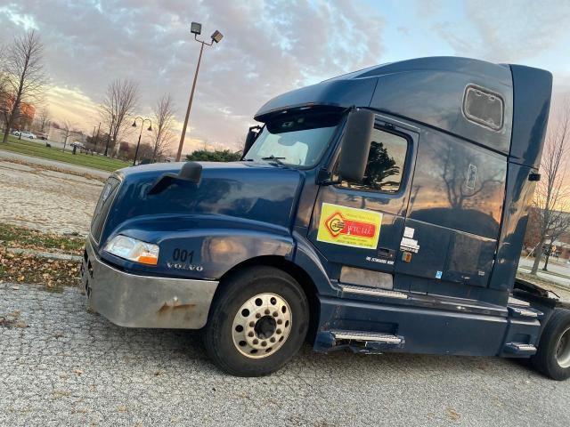 Photo 2 from auction – 2001 VOLVO VN VNL with VIN 4V4NC9JH11N253665