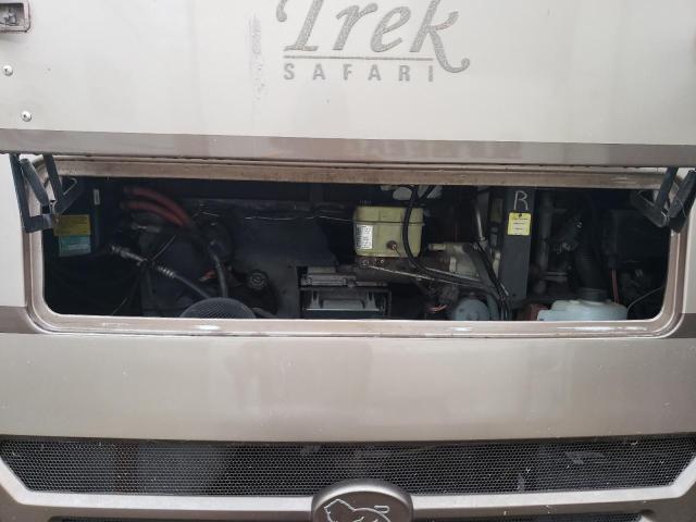 Photo 11 from auction – 2003 SAFA TREK with VIN 5B4MP67G133358526