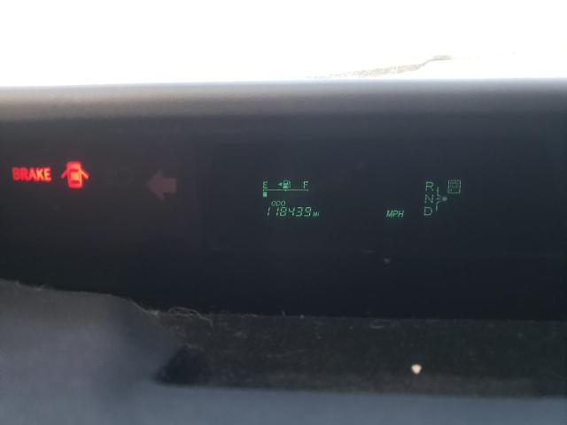 Photo 9 from auction – 2004 TOYOTA PRIUS with VIN JTDKB22U040070246
