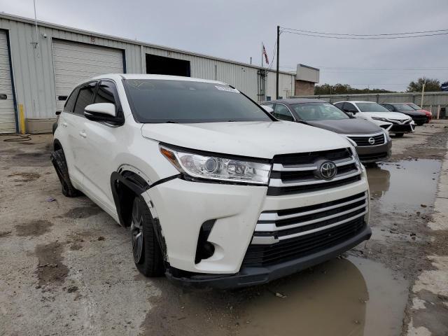 Photo 4 from auction – 2017 TOYOTA HIGHLANDER with VIN 5TDZARFH9HS030175