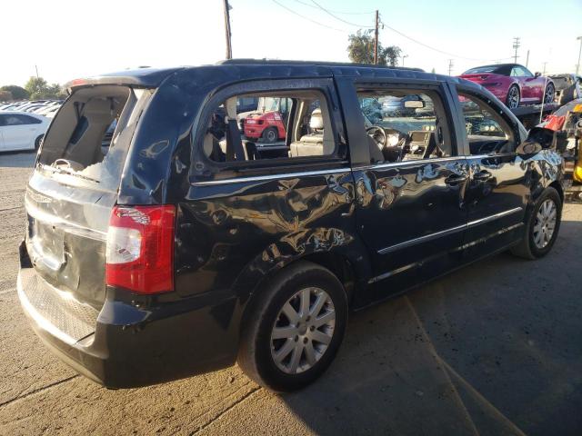 Photo 3 from auction – 2013 CHRYSLER TOWN & COU with VIN 2C4RC1BG7DR705663