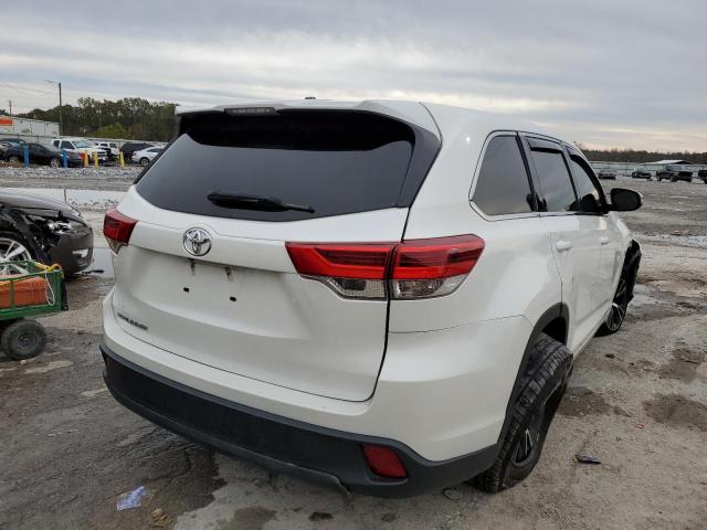 Photo 3 from auction – 2017 TOYOTA HIGHLANDER with VIN 5TDZARFH9HS030175