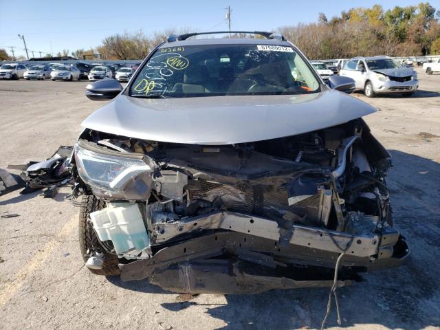 Photo 5 from auction – 2017 TOYOTA RAV4 XLE with VIN 2T3WFREV7HW323681