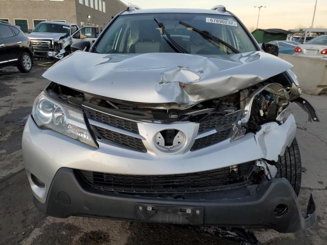 Photo 5 from auction – 2015 TOYOTA RAV4 LE with VIN JTMBFREV8FD101272