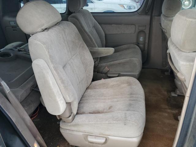 Photo 11 from auction – 2000 TOYOTA SIENNA LE with VIN 4T3ZF13C9YU241516