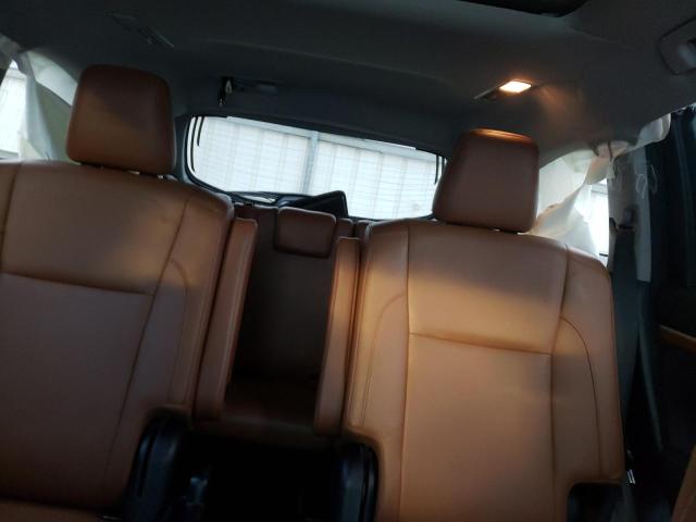 Photo 10 from auction – 2018 TOYOTA HIGHLANDER with VIN 5TDDZRFH4JS837146
