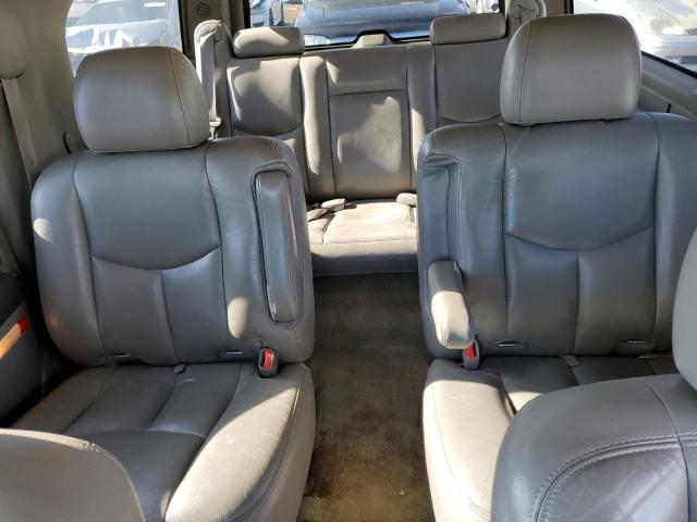 Photo 10 from auction – 2003 CHEVROLET SUBURBAN K with VIN 1GNFK16Z23J156384