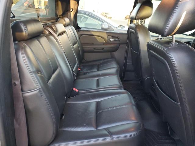 Photo 10 from auction – 2011 CHEVROLET AVALANCHE with VIN 3GNTKFE36BG329370