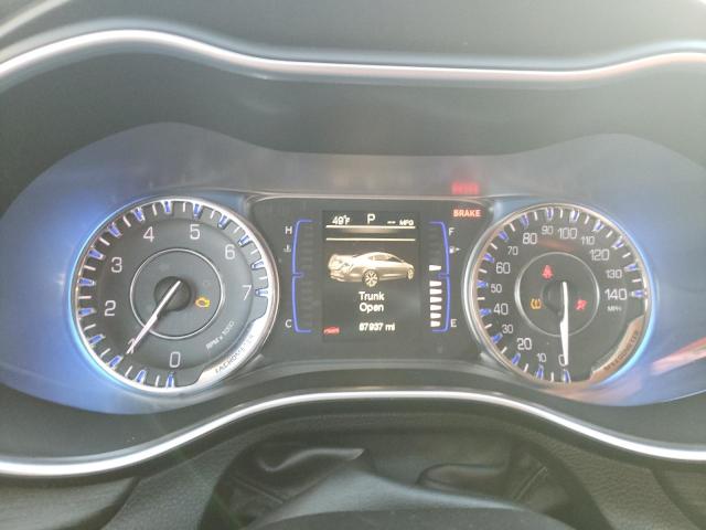 Photo 9 from auction – 2015 CHRYSLER 200 LIMITE with VIN 1C3CCCAB6FN689418