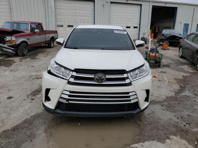 Photo 5 from auction – 2017 TOYOTA HIGHLANDER with VIN 5TDZARFH9HS030175