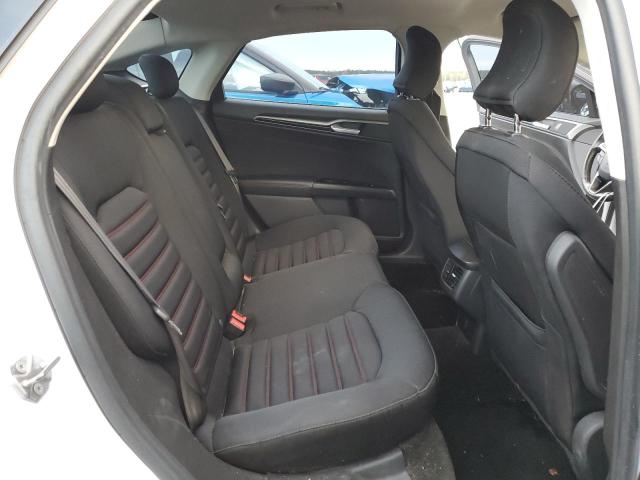 Photo 10 from auction – 2016 FORD FUSION SE with VIN 3FA6P0HD1GR310865