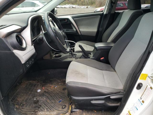 Photo 7 from auction – 2015 TOYOTA RAV4 LE with VIN JTMBFREV6FJ038772