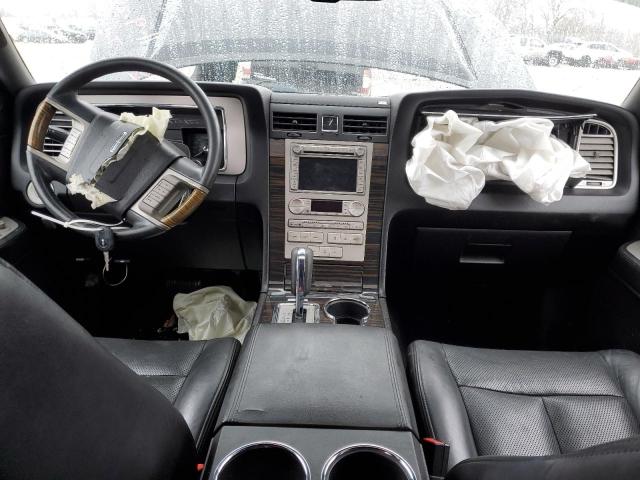Photo 8 from auction – 2010 LINCOLN NAVIGATOR with VIN 5LMJJ2J57AEJ07972
