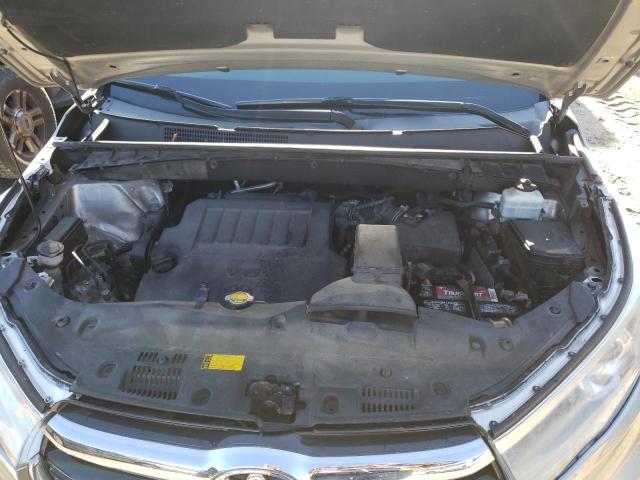Photo 12 from auction – 2015 TOYOTA HIGHLANDER with VIN 5TDBKRFH2FS099740