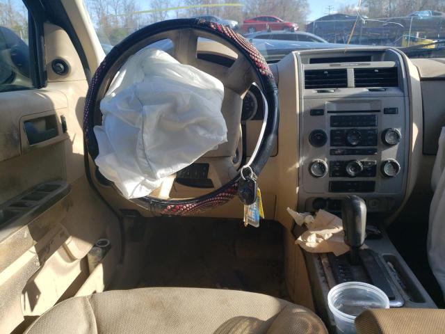 Photo 8 from auction – 2008 FORD ESCAPE XLT with VIN 1FMCU03158KB28932