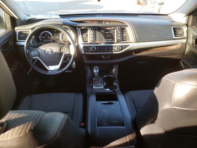 Photo 8 from auction – 2018 TOYOTA HIGHLANDER with VIN 5TDZZRFH4JS253657