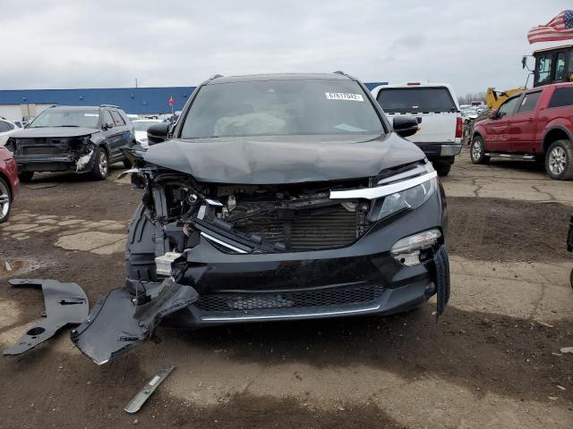 Photo 5 from auction – 2017 HONDA PILOT TOUR with VIN 5FNYF6H97HB022436