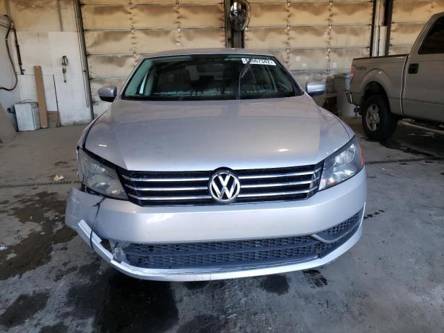 Photo 5 from auction – 2014 VOLKSWAGEN PASSAT S with VIN 1VWAS7A35EC098655