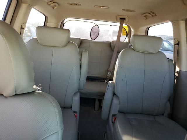 Photo 10 from auction – 2007 HYUNDAI ENTOURAGE with VIN KNDMC233776033417