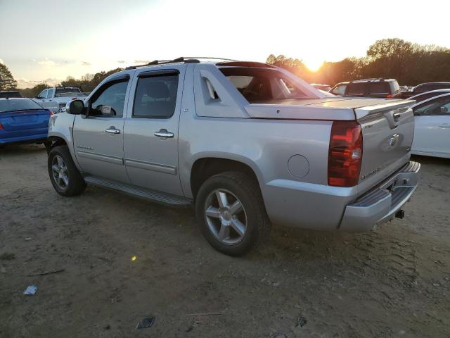 Photo 2 from auction – 2011 CHEVROLET AVALANCHE with VIN 3GNTKFE36BG329370