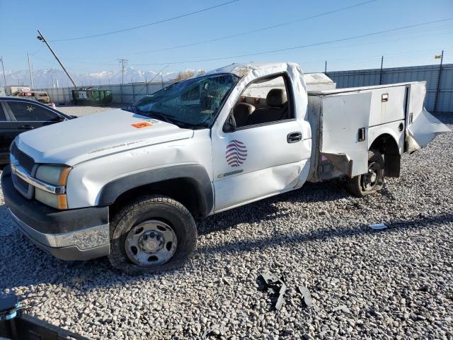 CHEVROLET SILVERADO 2004 with VIN 1GBHC24UX4E342121 - Photo from auction