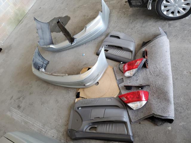 Photo 12 from auction – 2004 TOYOTA AVALON XL with VIN 4T1BF28B44U375764