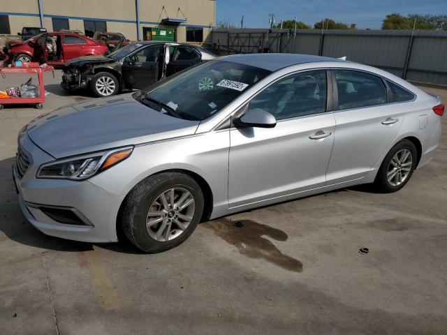 HYUNDAI SONATA SE 2017 with VIN 5NPE24AF2HH544069 - Photo from auction