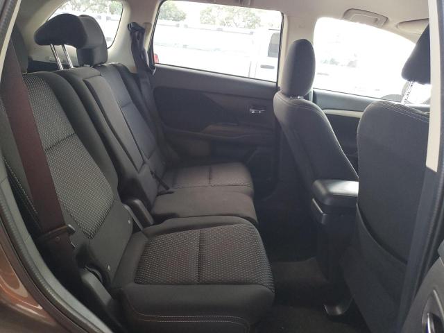 Photo 11 from auction – 2017 MITSUBISHI OUTLANDER with VIN JA4AD2A30HZ039122