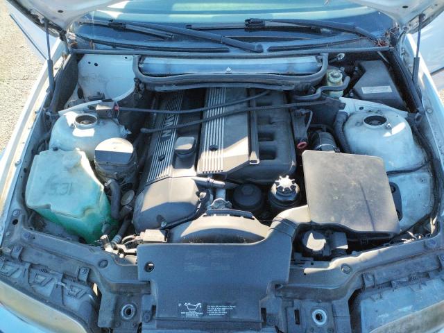 Photo 11 from auction – 2001 BMW 3 SERIES with VIN WBAAV33421FU76655