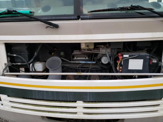 Photo 7 from auction – 2004 FLEETWOOD BOUNDER with VIN 5B4MP67G533375815
