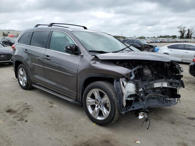 Photo 4 from auction – 2017 TOYOTA HIGHLANDER with VIN 5TDDZRFH3HS406078