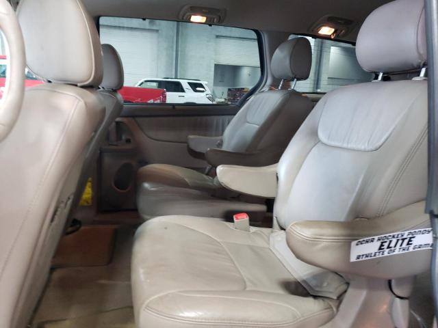 Photo 11 from auction – 2008 TOYOTA SIENNA XLE with VIN 5TDBK22C88S019085