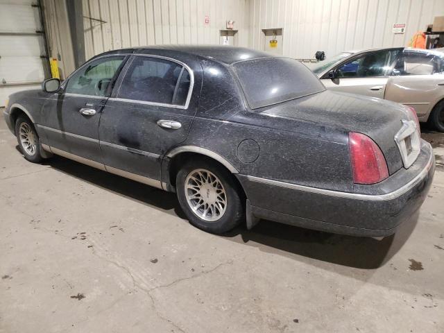 Zdjęcie 2 z aukcji – 2000 LINCOLN TOWN CAR E z VIN 1LNHM81W0YY901922