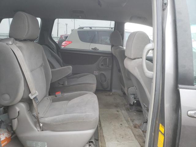 Photo 11 from auction – 2005 TOYOTA SIENNA CE with VIN 5TDZA23C85S356562