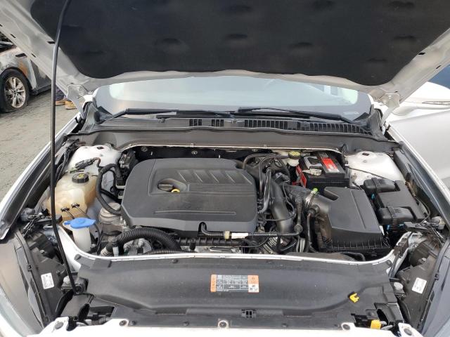 Photo 11 from auction – 2016 FORD FUSION SE with VIN 3FA6P0HD1GR310865
