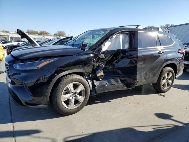 Photo 1 from auction – 2022 TOYOTA HIGHLANDER with VIN 5TDCZRAH8NS558212