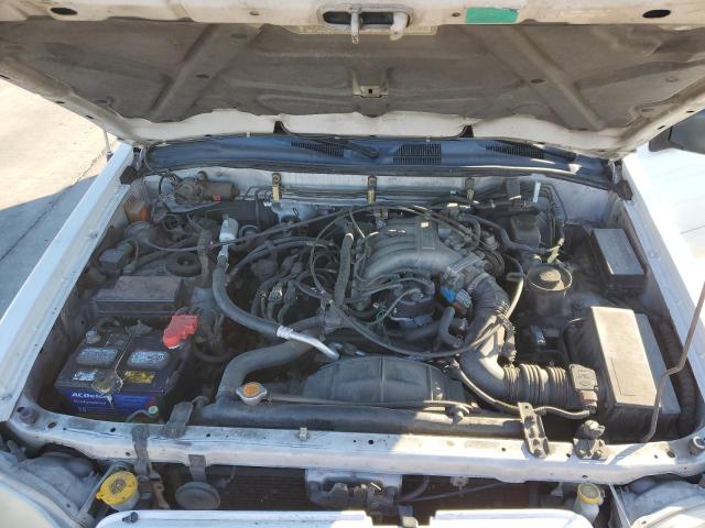 Photo 11 from auction – 2000 NISSAN PATHFINDER with VIN JN8AR07S3YW444052