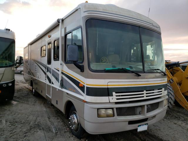 FLEETWOOD BOUNDER 2004 with VIN 5B4MP67G533375815 - Photo from auction