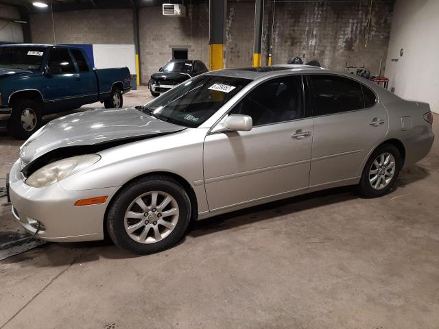 LEXUS ES 300 2002 with VIN JTHBF30G520014113 - Photo from auction