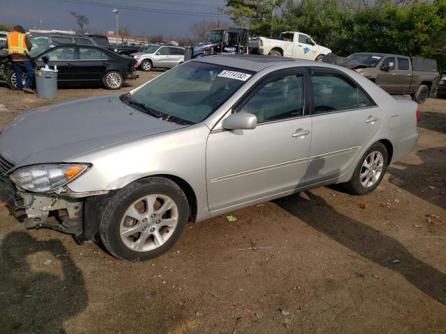 TOYOTA CAMRY LE 2005 with VIN 4T1BF30K45U108708 - Photo from auction