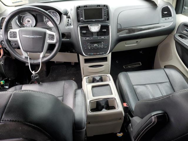 Photo 8 from auction – 2016 CHRYSLER TOWN & COU with VIN 2C4RC1CG4GR207651