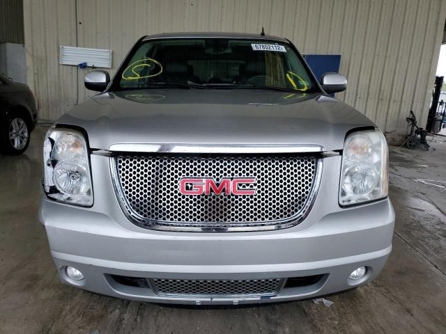 Photo 5 from auction – 2010 GMC YUKON DENA with VIN 1GKUCEEF0AR269068