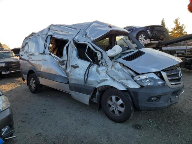 Photo 4 from auction – 2014 MERCEDES-BENZ SPRINTER 2 with VIN WD4PE7DC0E5871350