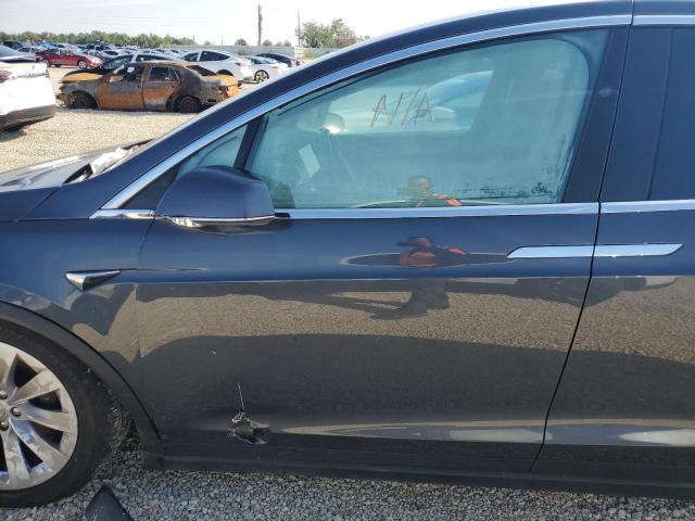 Photo 9 from auction – 2020 TESLA MODEL X with VIN 5YJXCAE23LF221989
