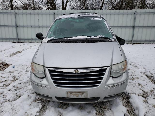 Photo 5 from auction – 2007 CHRYSLER TOWN & COU with VIN 2A4GP64L97R223827