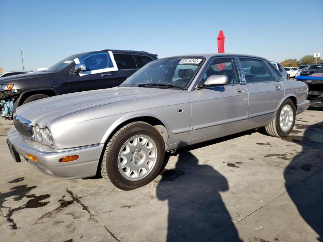 JAGUAR XJ8 2001 with VIN SAJDA14C81LF27653 - Photo from auction