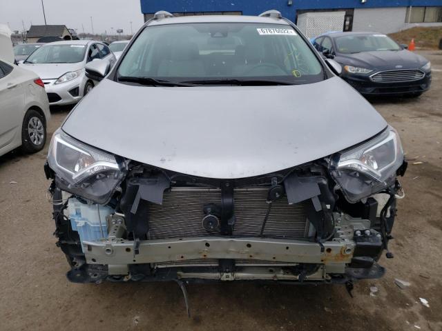 Photo 5 from auction – 2017 TOYOTA RAV4 XLE with VIN 2T3RFREV8HW689727