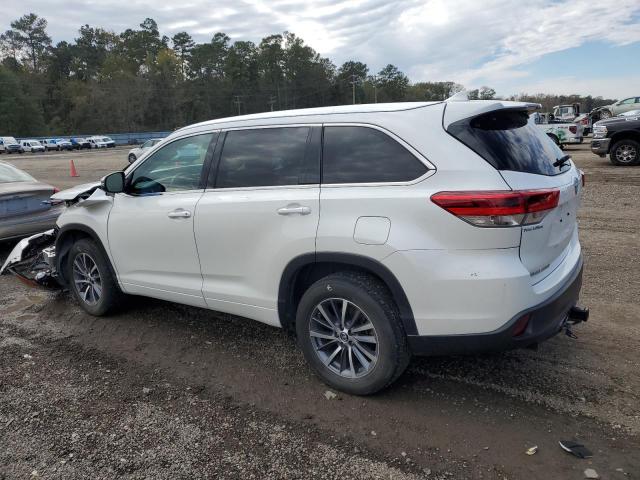 Photo 2 from auction – 2018 TOYOTA HIGHLANDER with VIN 5TDKZRFH2JS531053