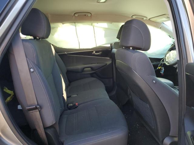Photo 11 from auction – 2017 KIA SORENTO LX with VIN 5XYPGDA34HG214943